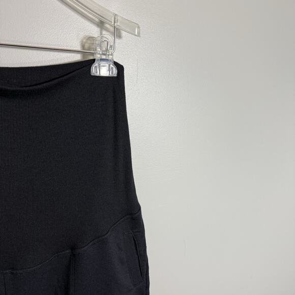 Beyond The Bump Black Cozy Soft Fold Over Maternity Shorts Size Large Modal - Picture 2 of 5